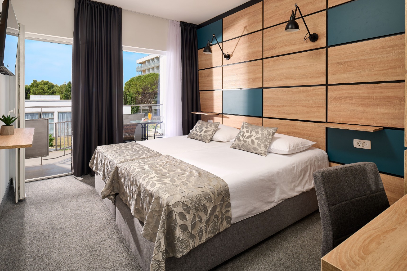 Villa Regina Double Room with Balcony – Hotel Imperial